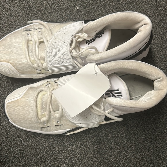 Kyrie Nike 6 and Basketball sneakers for men - Picture 7 of 11